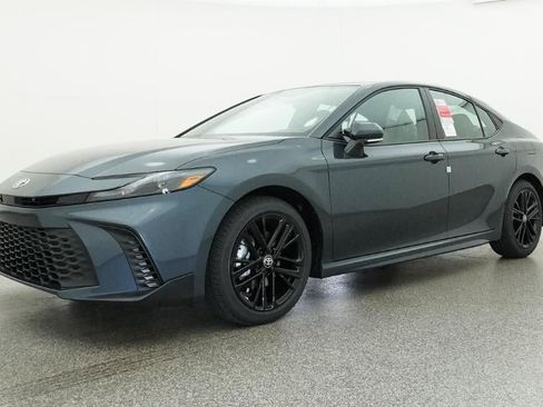 New 2026 Toyota Camry SE FWD image 17