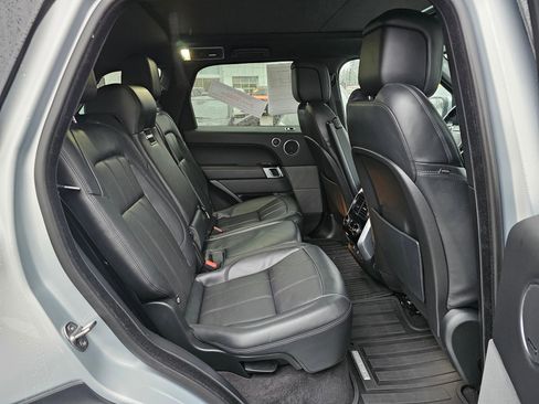 Used 2022 Land Rover Range Rover Sport HSE Silver Edition image 12