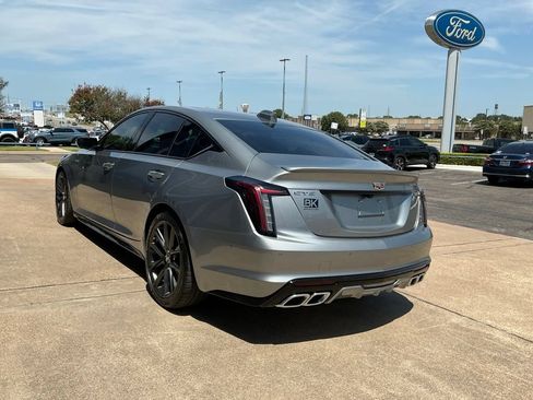 Used 2025 Cadillac CT5 V w/ Technology Package RWD image 6