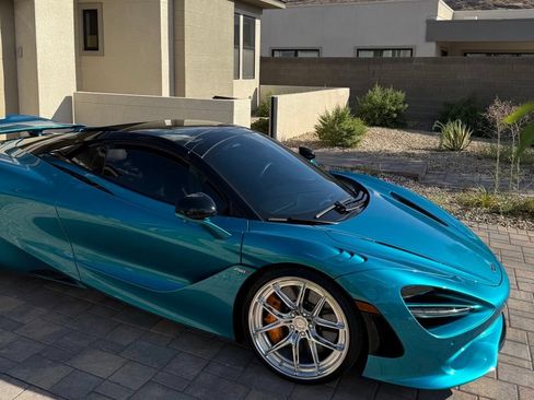 Used 2024 McLaren 750S Spider RWD image 10