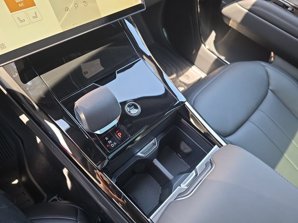 New 2026 Land Rover Range Rover Sport SE AWD/4WD image 18