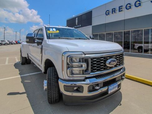 Used 2024 Ford F350 Lariat w/ Lariat Ultimate Package AWD/4WD image 2