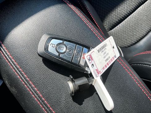 Used 2024 Ford Escape ST-Line w/ Tech Pack #1 AWD/4WD image 12