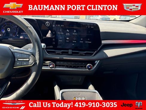 Used 2025 Chevrolet Equinox RS w/ Safety and Technology Package AWD/4WD image 20