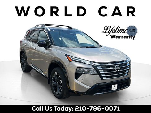Used 2025 Nissan Rogue Platinum FWD image 1