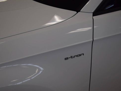 Used 2017 Audi A3 e-tron Premium FWD image 13