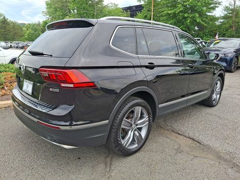 Used 2020 Volkswagen Tiguan SEL AWD/4WD image 6