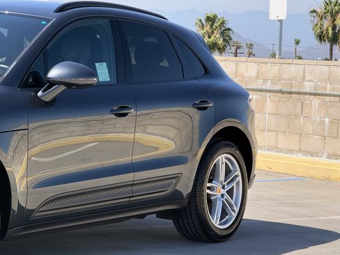 Used 2023 Porsche Macan AWD/4WD image 8