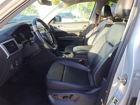 Used 2018 Volkswagen Atlas SE image 13
