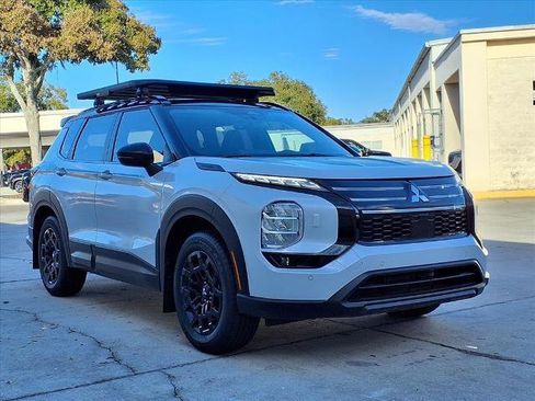 New 2025 Mitsubishi Outlander AWD image 5