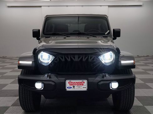 Used 2020 Jeep Wrangler Unlimited Sahara AWD/4WD image 5
