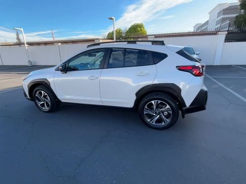 Used 2024 Subaru Crosstrek 2.0i Premium image 6