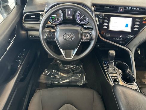 Certified 2019 Toyota Camry LE image 14