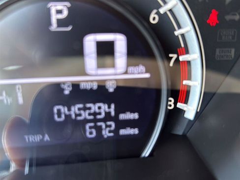 Used 2018 Honda CR-V LX image 7