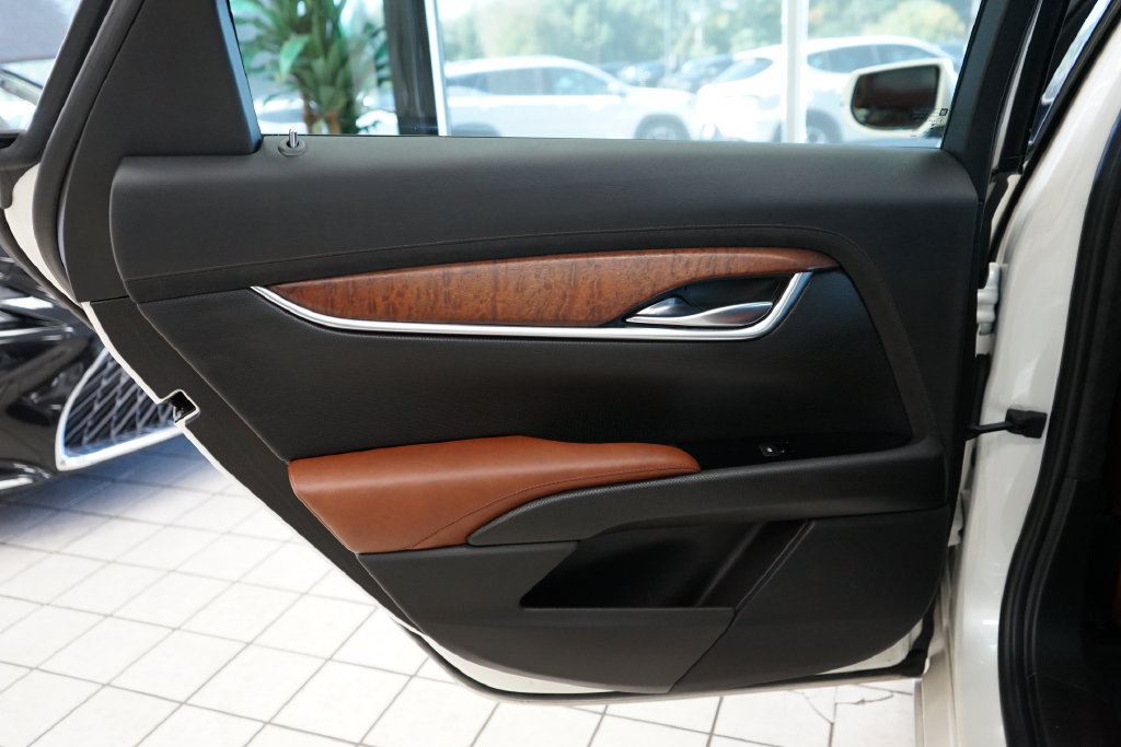 Used 2015 Cadillac XTS Vsport Premium AWD/4WD image 48