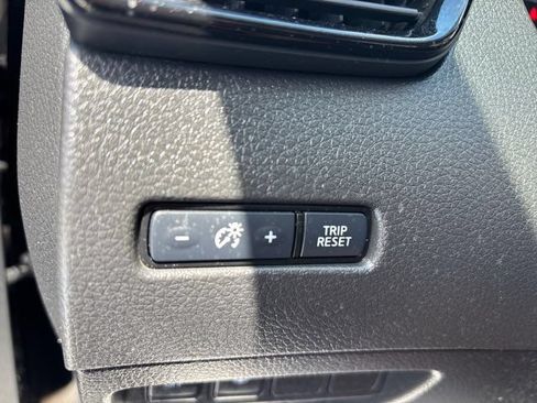 Used 2019 Nissan Rogue Sport SV w/ Technology Package FWD image 46