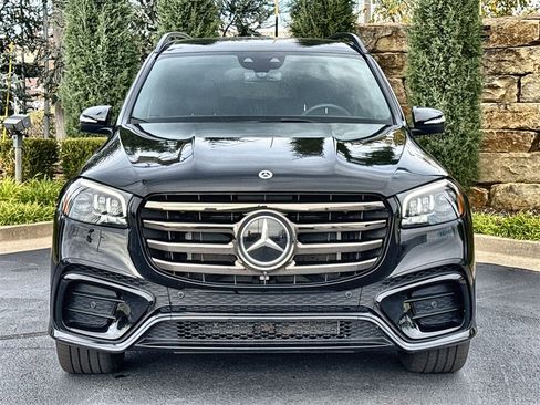 Used 2024 Mercedes-Benz GLS 450 4MATIC image 8