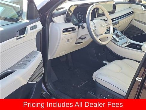 Used 2025 Hyundai Palisade Calligraphy FWD image 4