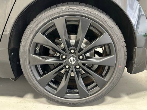 Used 2017 Nissan Maxima SR w/ Midnight Edition image 60