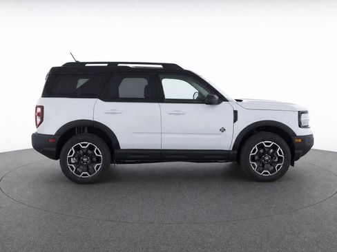 Used 2025 Ford Bronco Sport Outer Banks AWD/4WD image 8