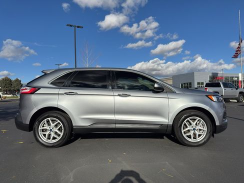 Used 2022 Ford Edge SEL image 2