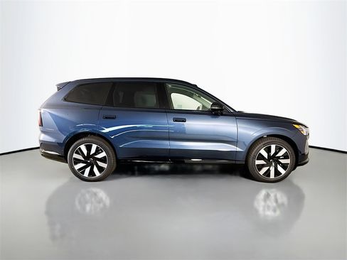 New 2025 Volvo EX90 Ultra image 8