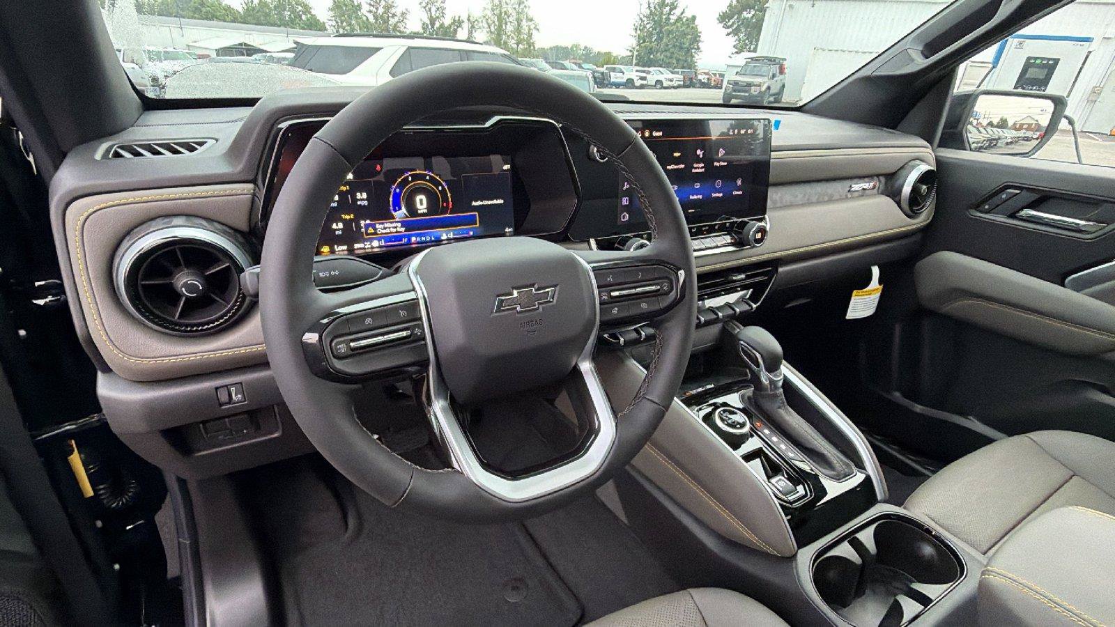 New 2026 Chevrolet Colorado ZR2 w/ Technology Package AWD/4WD image 4
