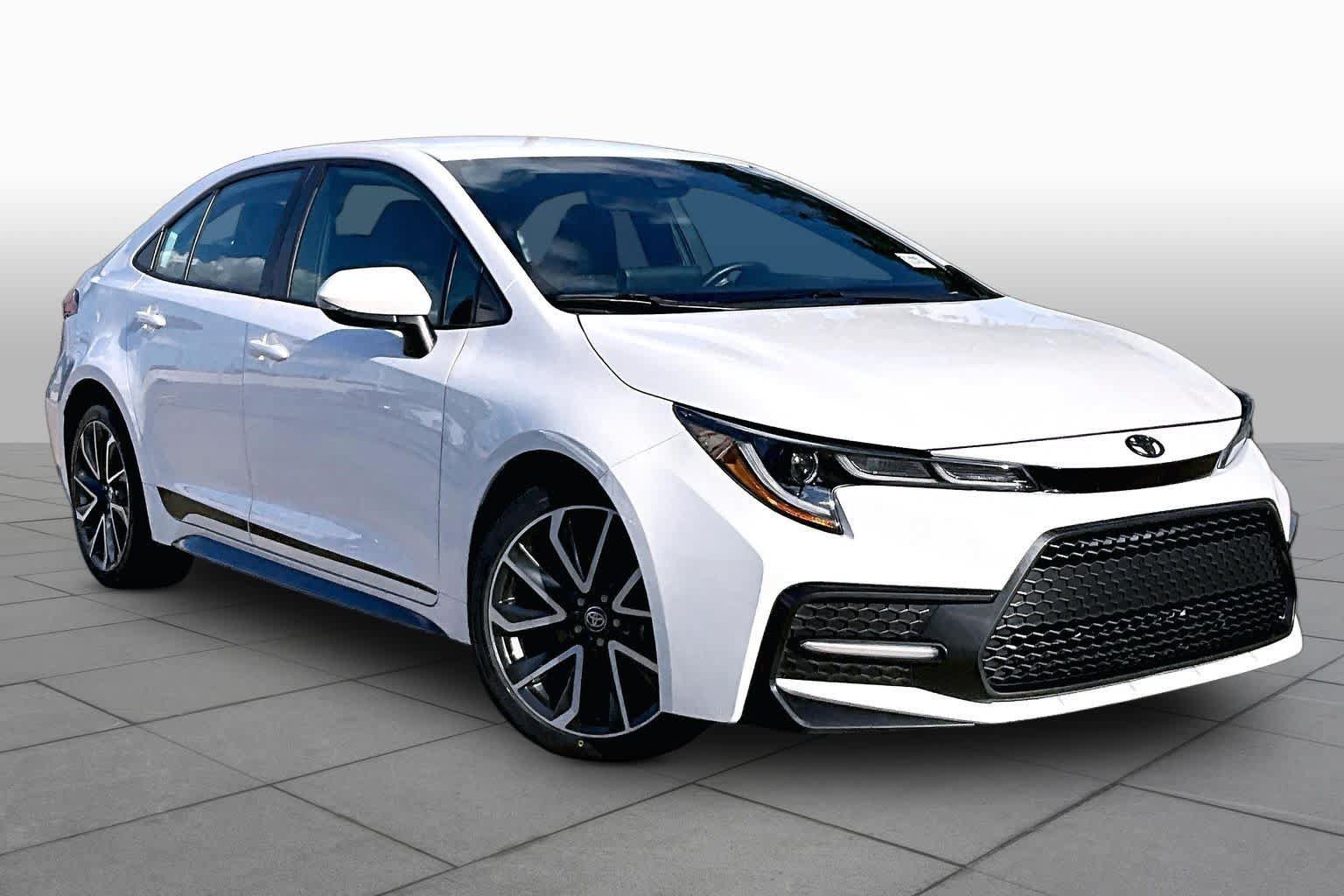 Used 2022 Toyota Corolla SE FWD image 3