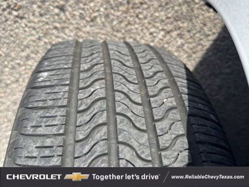 Used 2018 Dodge Grand Caravan SE w/ UConnect Hands-Free Group image 30