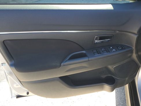 Used 2017 Mitsubishi Outlander Sport ES image 9