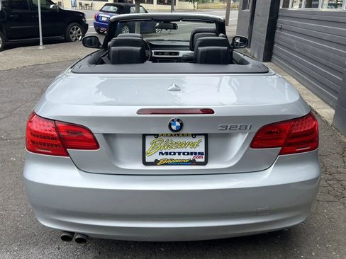 Used 2012 BMW 328i Convertible RWD image 4