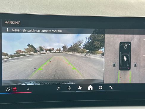 Used 2025 BMW X3 xDrive30i w/ Premium Package image 26