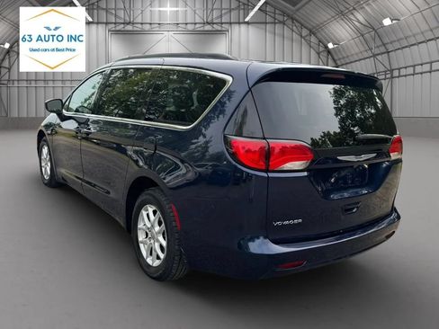 Used 2020 Chrysler Voyager Lxi FWD image 3