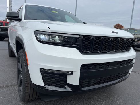 New 2025 Jeep Grand Cherokee L Limited w/ Black Appearance Package image 46