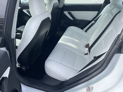 Used 2019 Tesla Model 3 Long Range image 10