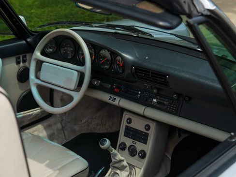 Used 1989 Porsche 911 Carrera RWD image 21