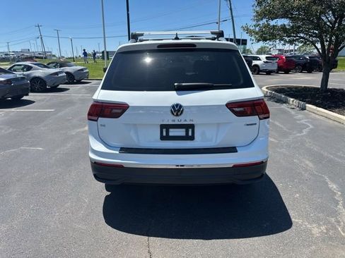 Used 2024 Volkswagen Tiguan SE AWD/4WD image 8