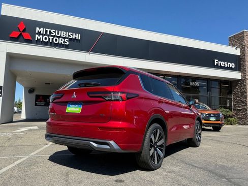 New 2026 Mitsubishi Outlander SEL FWD image 8