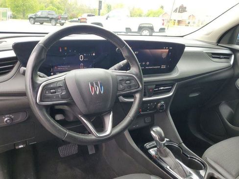 Used 2024 Buick Encore GX Preferred FWD image 6