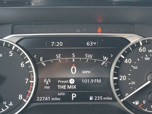 Certified 2024 Nissan Pathfinder SL image 40