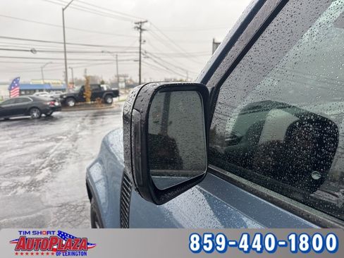 Used 2023 Land Rover Defender 110 X-Dynamic SE image 14