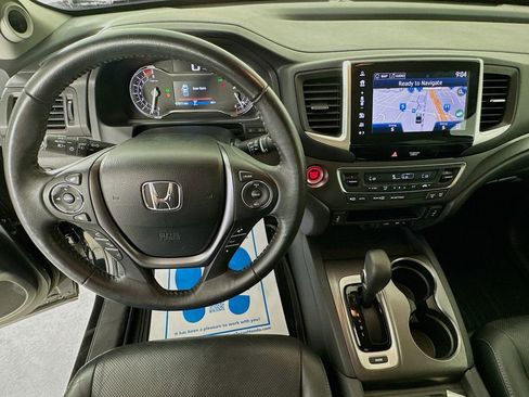 Used 2018 Honda Ridgeline RTL-T image 12