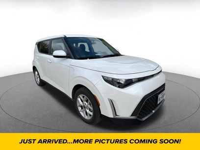 Used 2025 Kia Soul LX w/ LX Technology Package