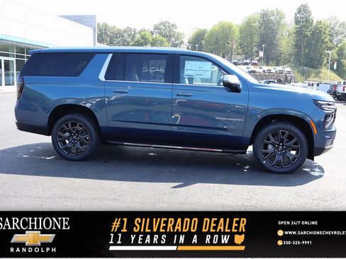 New 2025 Chevrolet Suburban Premier image 1