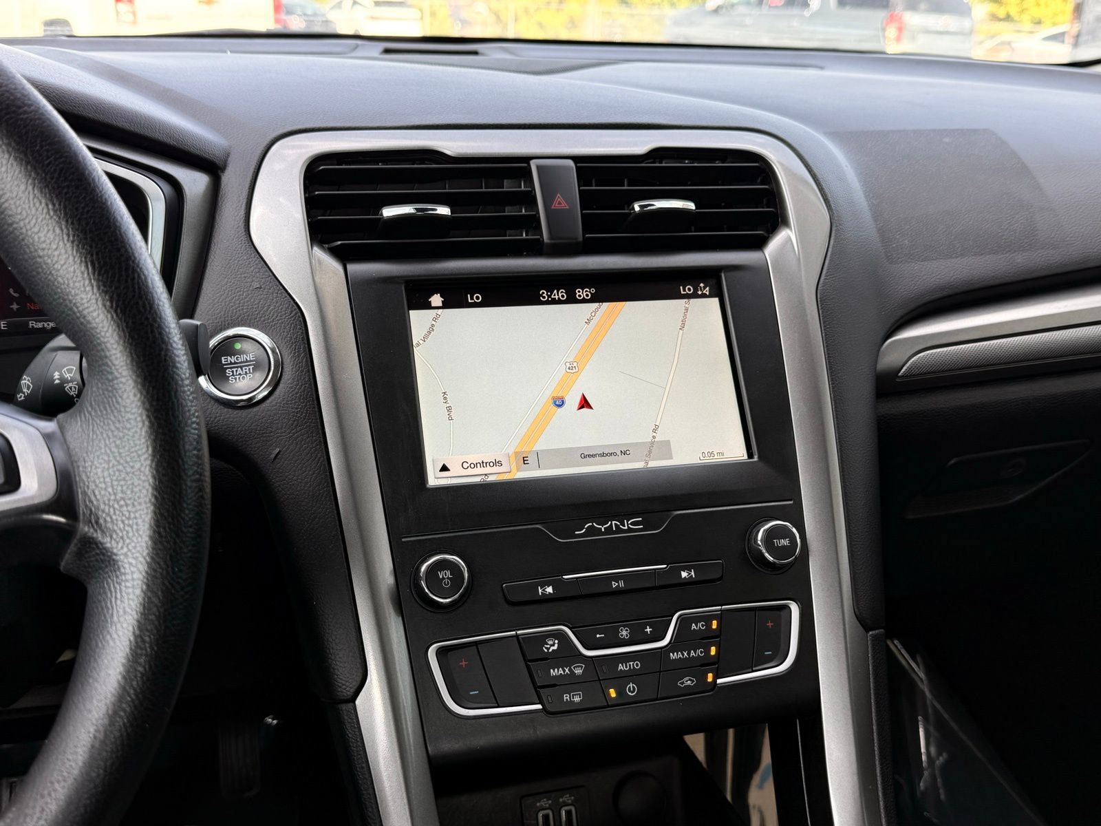 Used 2019 Ford Fusion SE FWD image 30