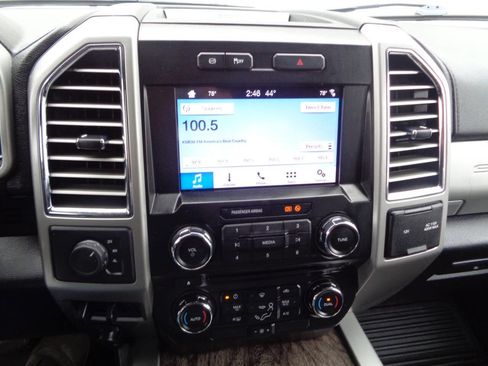 Used 2017 Ford F250 Lariat w/ Chrome Package image 69