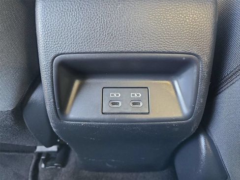 Used 2023 Toyota Corolla SE w/ SE Premium Package FWD image 14