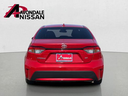 Used 2021 Toyota Corolla LE FWD image 5
