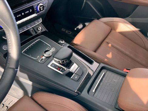 Used 2019 Audi Q5 Prestige w/ Prestige Package AWD/4WD image 18