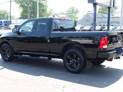 Used 2022 RAM 1500 Express w/ Wheel & Sound Group AWD/4WD image 3